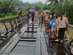 Heboh, Warga Lubuk Jale Hanyut Terseret Arus