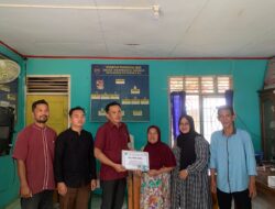 Pemdes Kembang Manis Salurkan BLT DD 