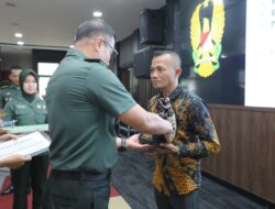 Ketua SMSI Bengkulu Utara Sabet Juara Pertama Lomba Jurnalistik yang Digelar TNI Angkatan Darat  RADARDAERAH.ID – Ismail