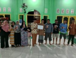 Pemdes Lubuk Lesung Salurkan BLT dan Honor Lembaga