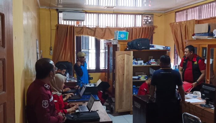 Dadakan, Kejari BU Geledah Kantor DPRD BU