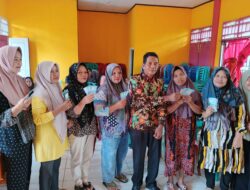 BLT DD Disalurkan, KPM Desa Lubuk Lesung Sumringah
