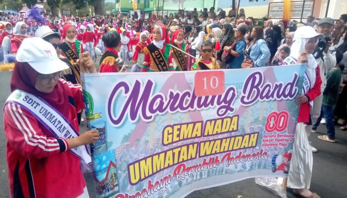 Bersama Bupati, HUT RI di RL Diwarnai Parade Drum Band