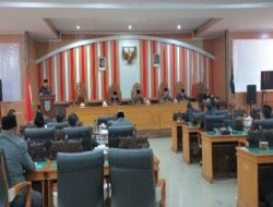 DPRD BU Gelar Paripurna Penyampaian Akhir Fraksi