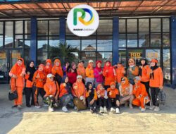 Jaga kebugaran ,ibu- ibu Group Jantung Sehat Rutin Senam Prolanis di Klinik Caesar.