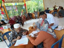 Realisasi DD, Pemdes Lubuk Gedang Salurkan Honorium Kelembagaan